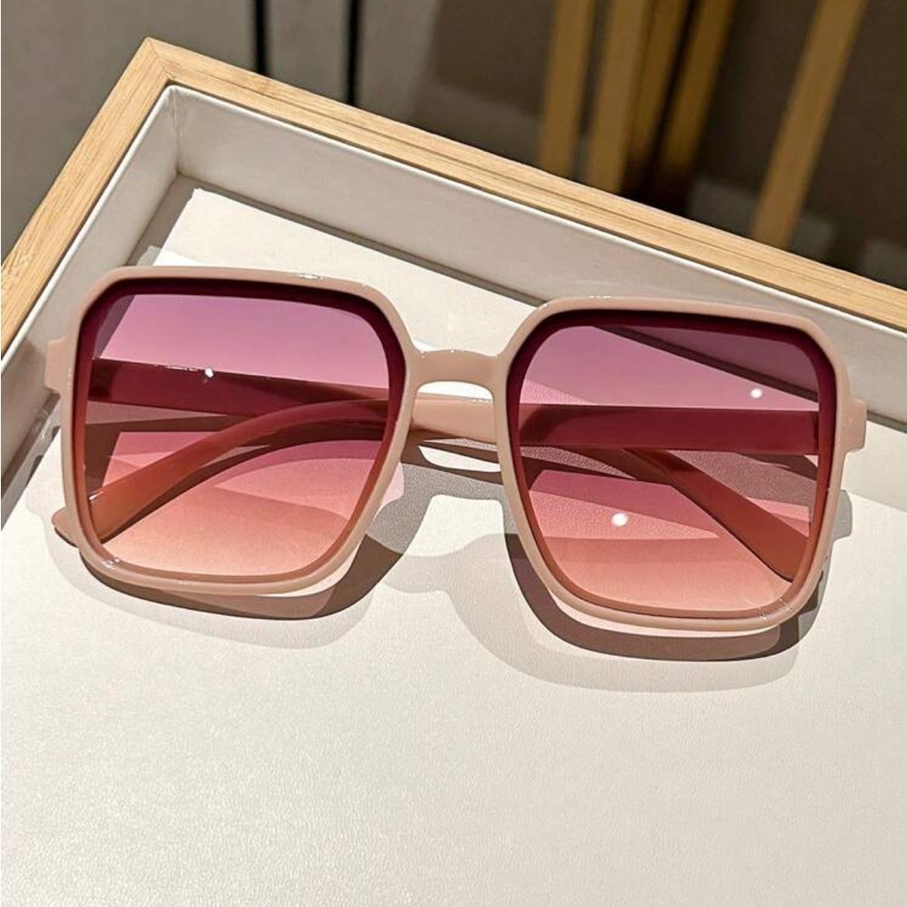 Pink Oversized Square Sunglasses with Gradient Lenses